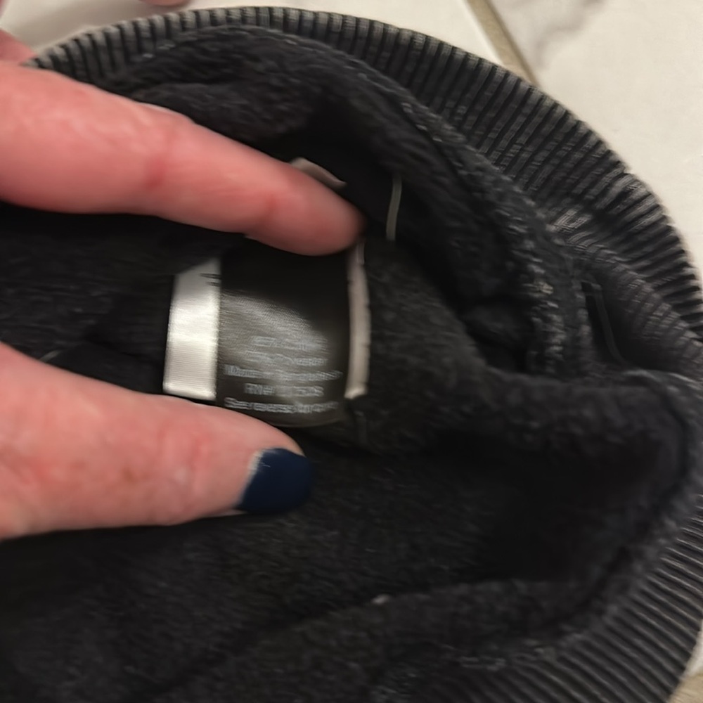 Simply Vera Wang Sweatshirt - Picture 5 of 7